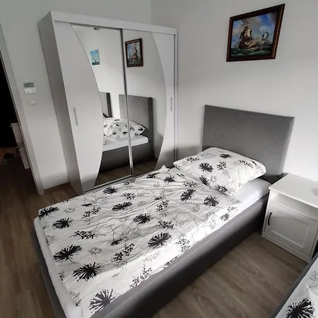 Pirat Apartman * Siófok